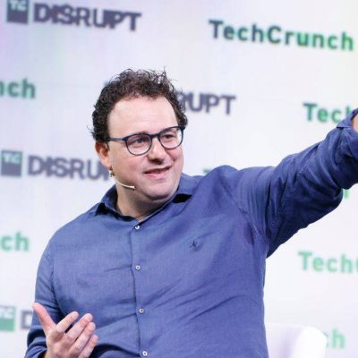Anthropic supera a OpenAI en clientes empresariales de IA